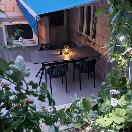 Apartment Pino Пучишча Екстериор снимка